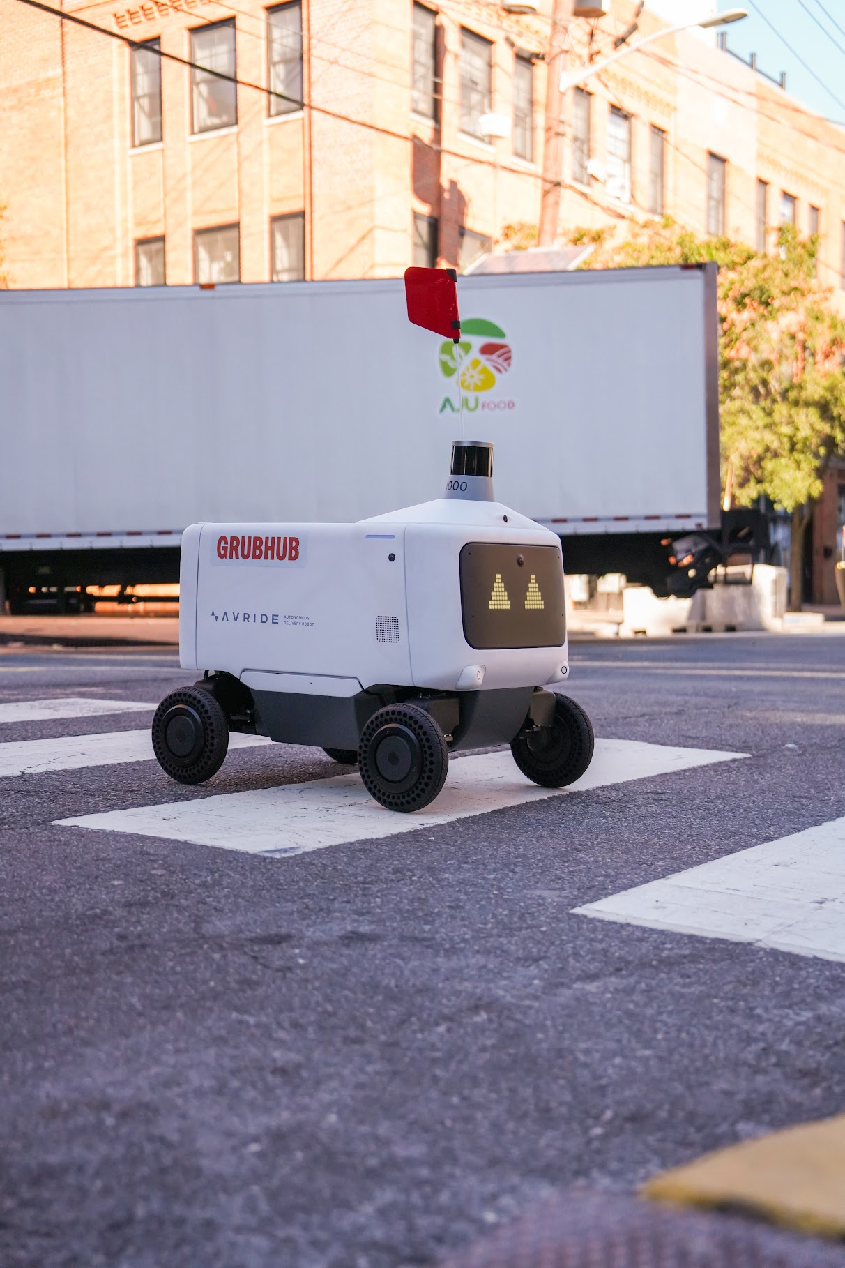 Grubhub Partners with Avride: Future of Food Delivery